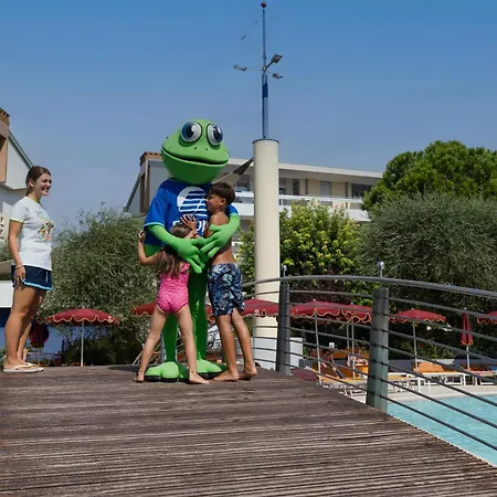 Villaggio Planetarium بيبيوني